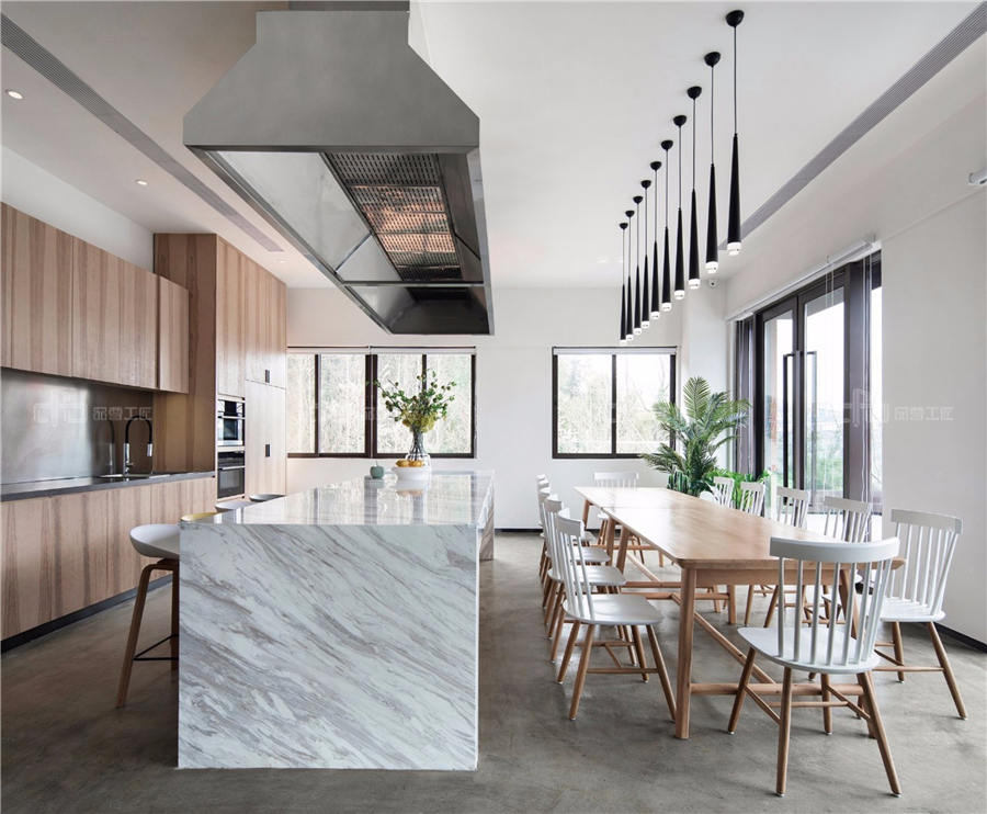 如何開(kāi)整木定制門(mén)店？(圖3)