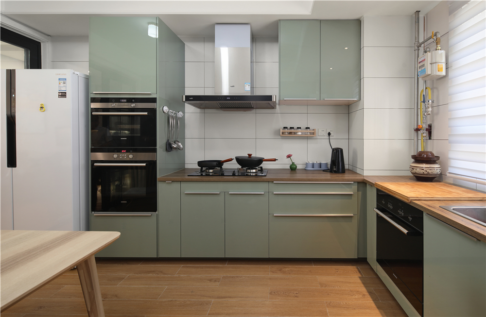 定制櫥柜價(jià)格怎么算 多少錢(qián)一個(gè)？(圖1)