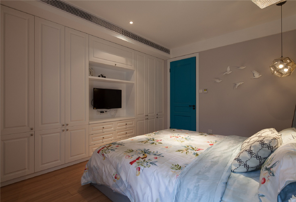 實木定制衣柜怎么樣 好不好？(圖2)